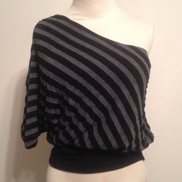 *Reduced!* Bebe black & grey one shoulder top