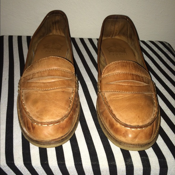 Tan Vintage Loafers