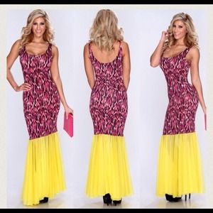 ❌RESERVED❌sleeveless animal print maxi dress