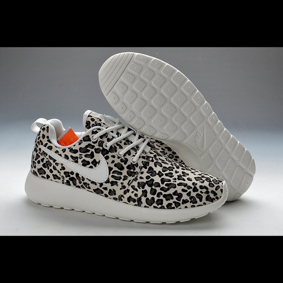 Hot: Nike Roshe Run shoe