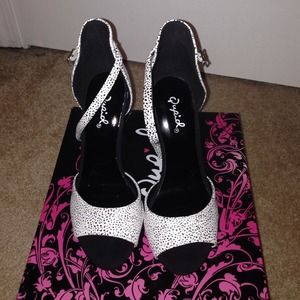 Black and white heel.