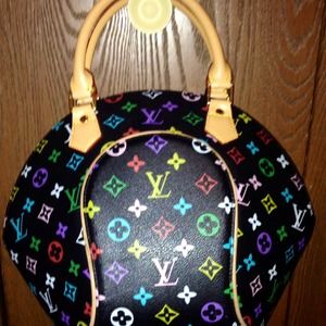 FLASH SALE!!!!! ⚡️⚡️Louis Vuitton Clamshell Purse
