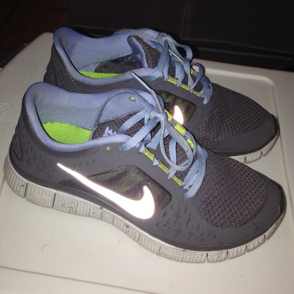 Preloved NIKE FREE SHOES