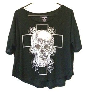 ‼️SOLD‼️Skull Print Crop Top