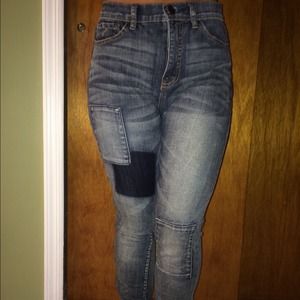 BDG patch jeans never worn !