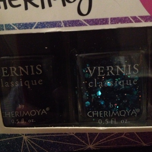 💅Cherimoya Set of 6💅VERNiS Classiq nail polishes - Picture 4 of 4