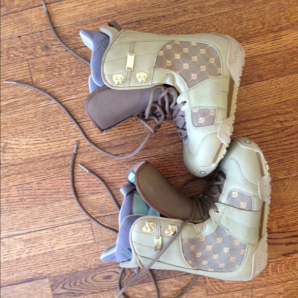 Burton Snowboarding Boots - Picture 3 of 4