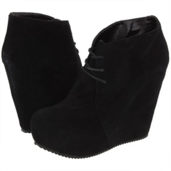 Aldo Sandidge Black Suede Wedge Booties size 8