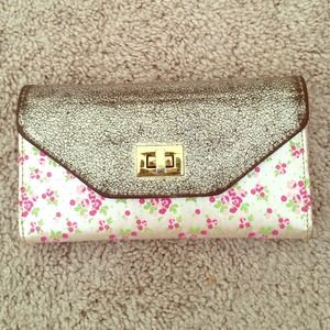 Flowered wallet