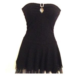 Forever21 black lace strapless dress