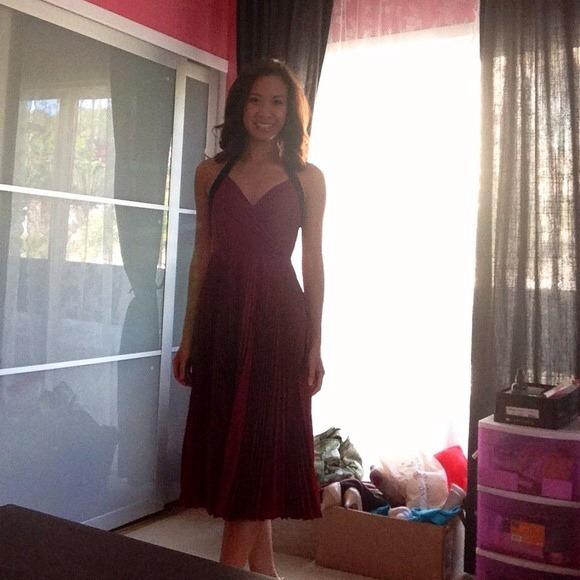 BCBGMaxAzria Vintage Glam Red Tea Length Dress - Picture 2 of 4