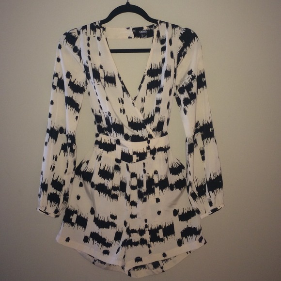 Creme and black long sleeve romper