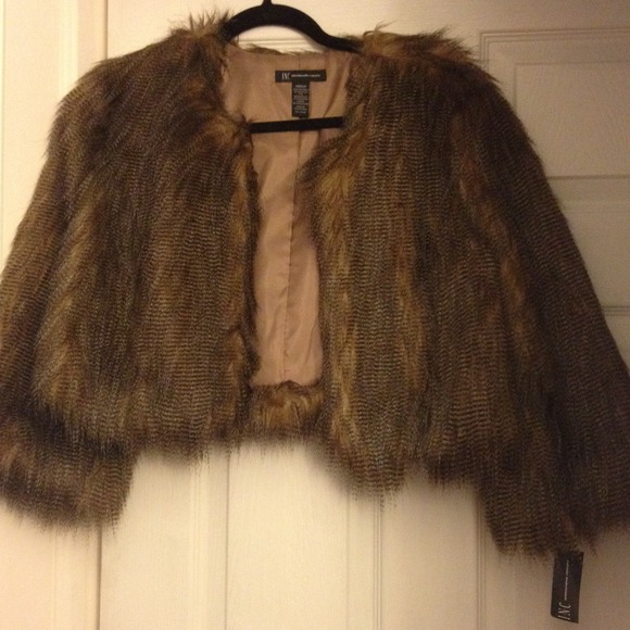 Faux fur crop jacket