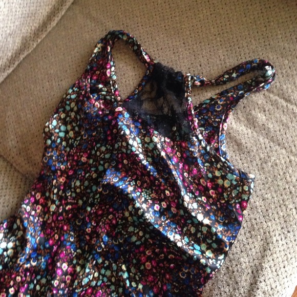 Tank - Picture 2 of 2