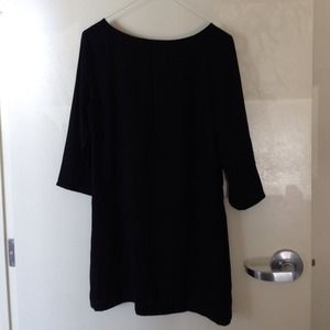 Tildon Boatneck shift dress with keyhole back