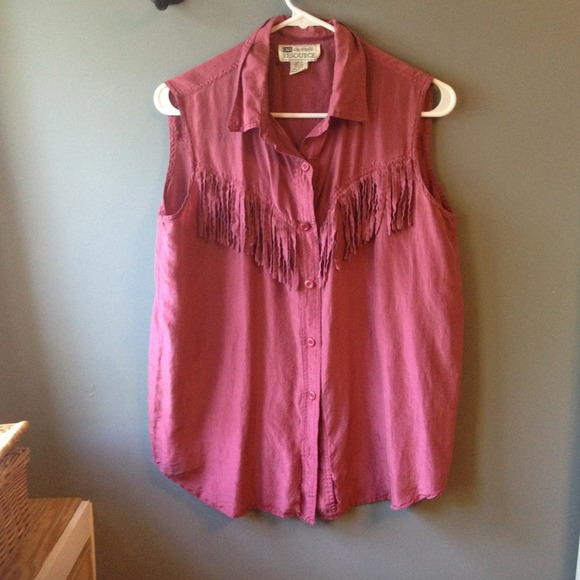 🔴SOLD🔴 Fringe top - Picture 3 of 4