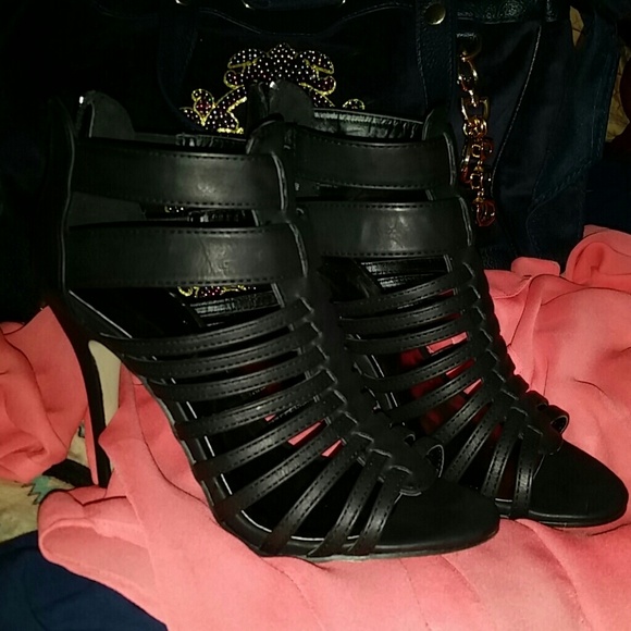 Madden Girl heels - Picture 2 of 2