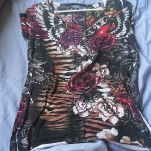 Tee shirt