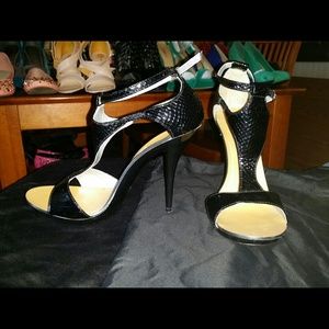 Michael Antonio sandals, cute and sexy!