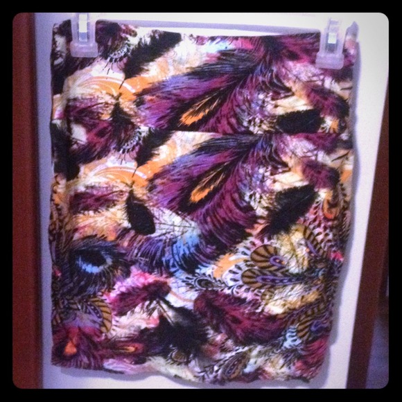 Feather Multicolored Knit Skirt