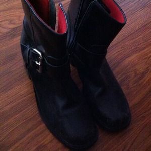 BIKER BLACK LEATHER BOOTS !!