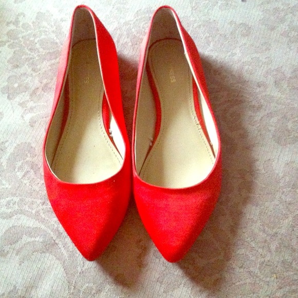 Ruby red express flats