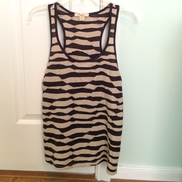 Cute tank! - Picture 1 of 4