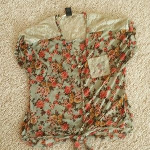 Floral top