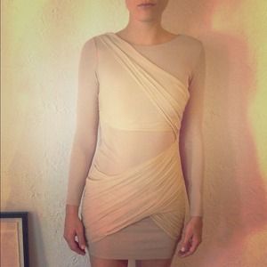 Alice & Olivia nude size 2 dress - flattering!