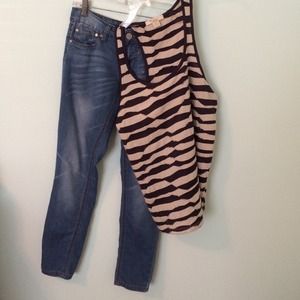 Jeans and fashionable top!