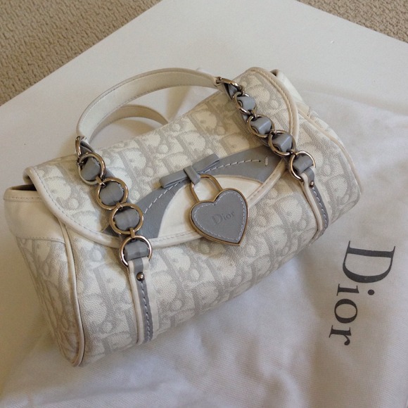 💕🎉Host Pick🎉💕 DIOR Handbag - AUTH, gently used