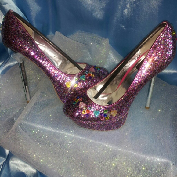 $9 FMD Sparkly Rainbow Stilettos Size 7 NWOB