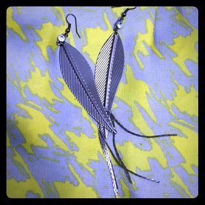 Dangling earings