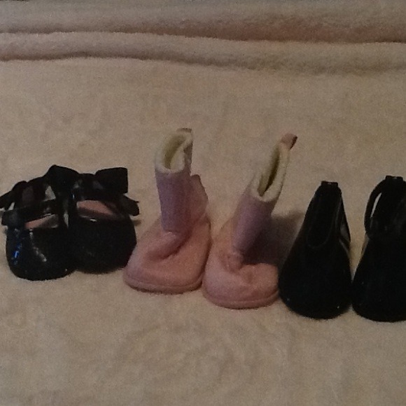 Bundle of baby shoes jacket and 2 pairs of stockin