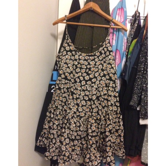Brandy Melville Jada dress