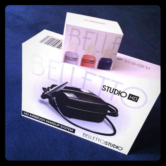 Belleto makeup kit brand new never been used