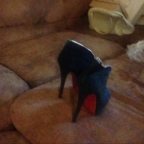 Red Bottom Shoe Boot