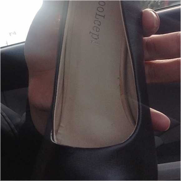 Red Bottom shoe. - Picture 3 of 3