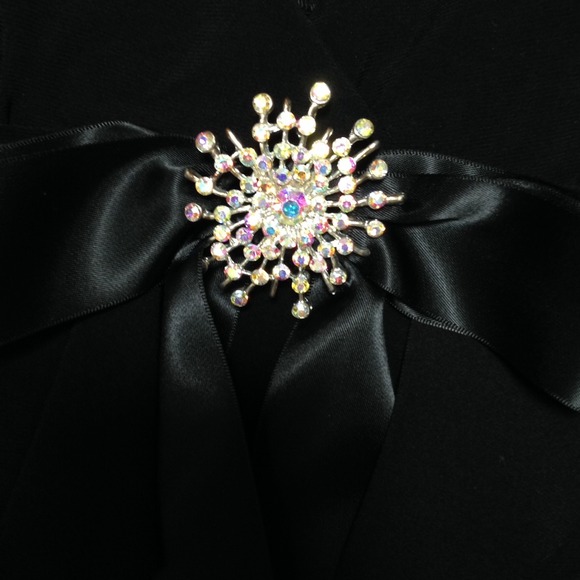 Homecoming / Prom Ruffle Dress With Bow - Picture 2 of 3