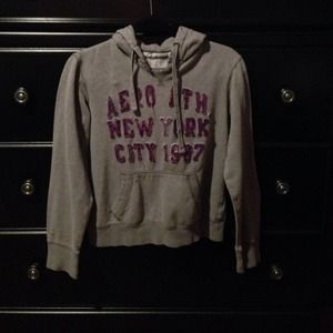 AEROPOSTALE SWEATSHIRT