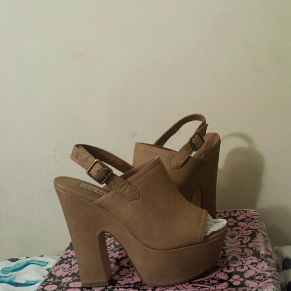 Steve Madden Clogsss!