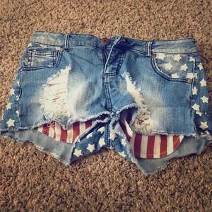 Never worn so why not give it to someone that will