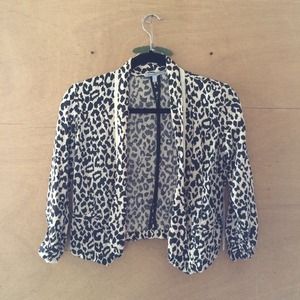 Leopard print blazer