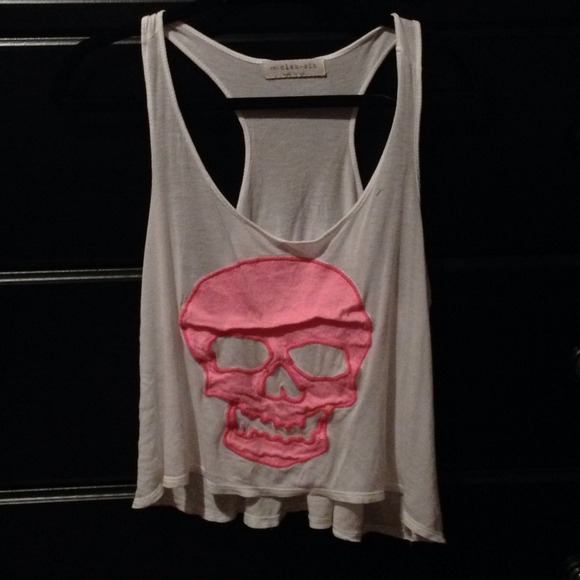 Hot pink skull tank
