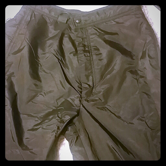 WOMEN'S BLACK SKI PANTS!