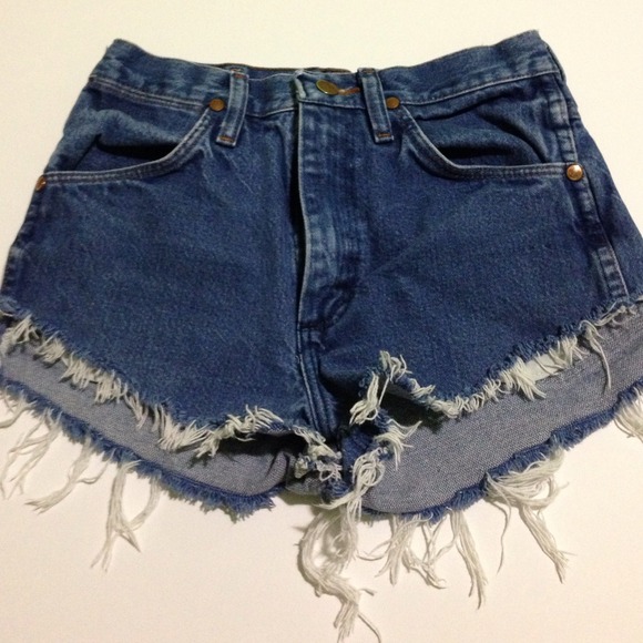 Short Shorts ❤️