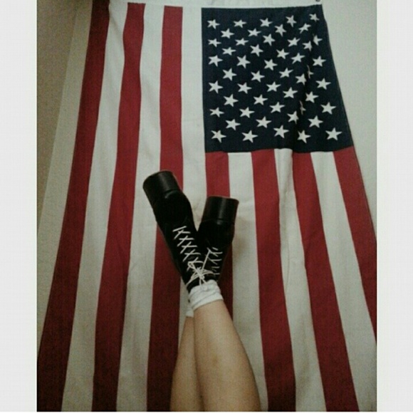 ☆ FLASH SALE ☆ Deandri - Picture 2 of 3