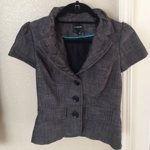 Grey short sleeve jacket