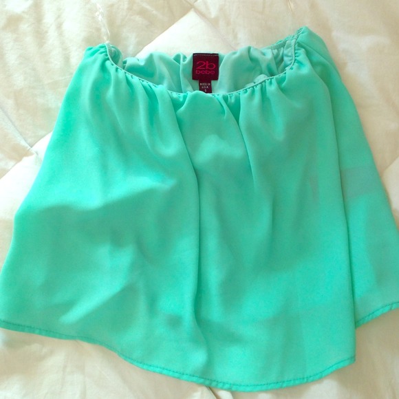 2b bebe strapless top
