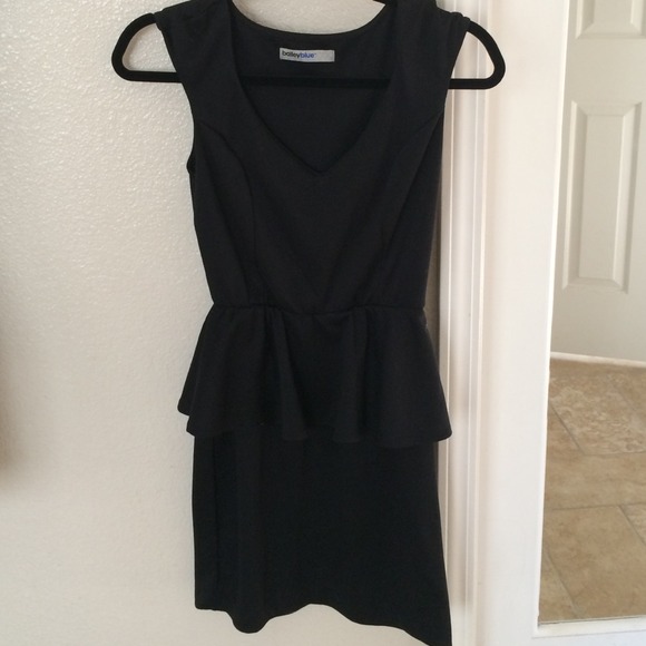 Cute black dress